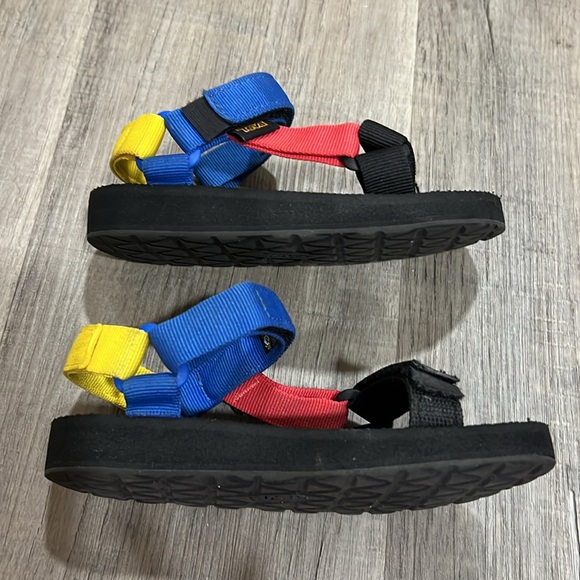 Teva originals kids size 11 - Picture 4 of 10